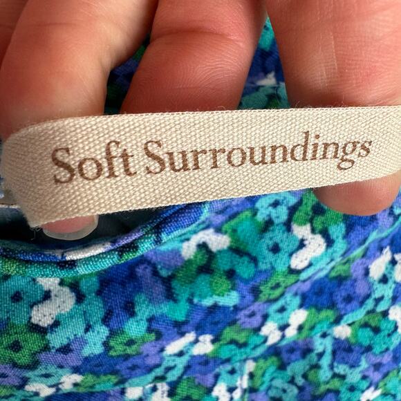 Soft Surroundings Blue Floral High Rise Pants Large - Picture 7 of 7
